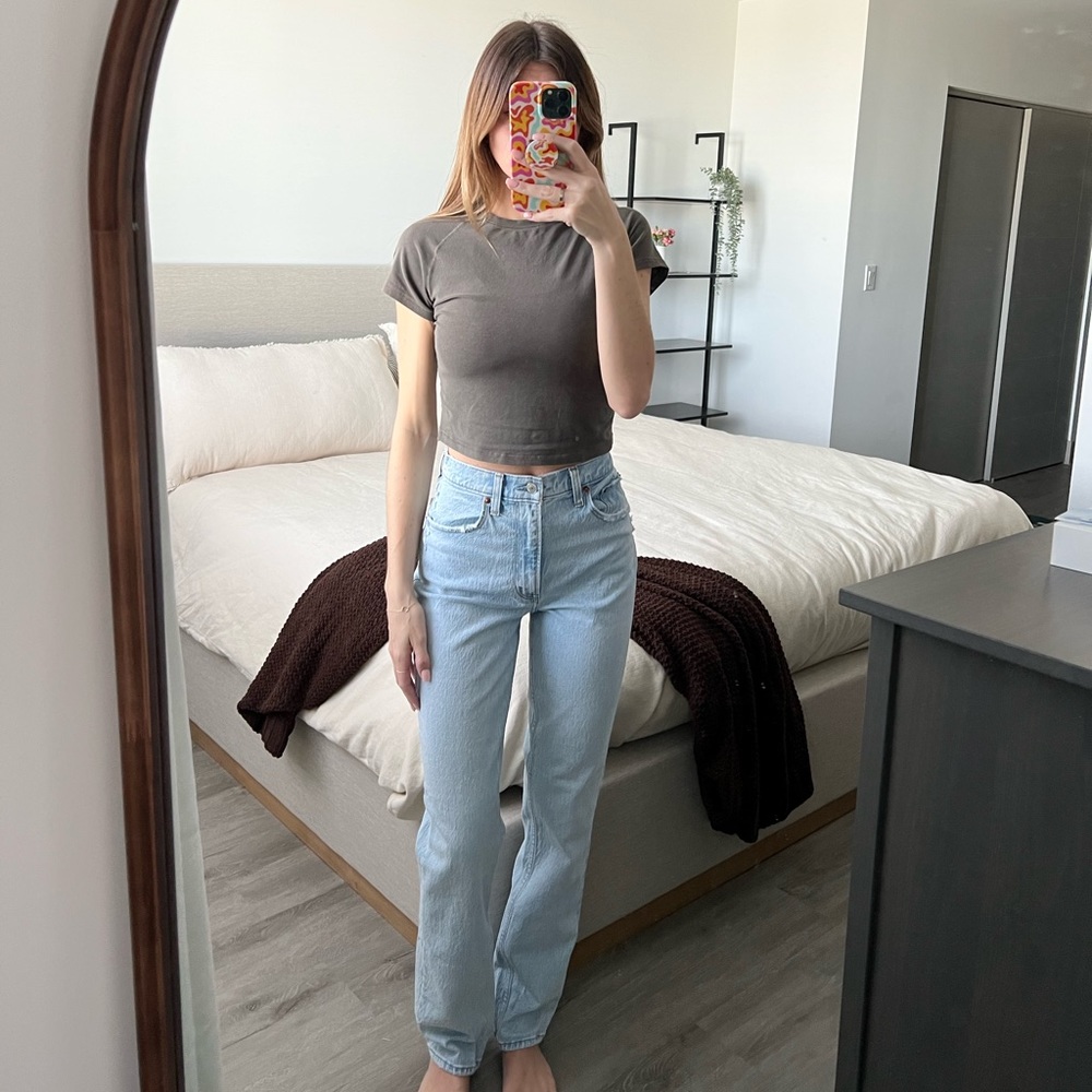 Abercrombie Curve Love “the 90’s straight ultra bight rise”